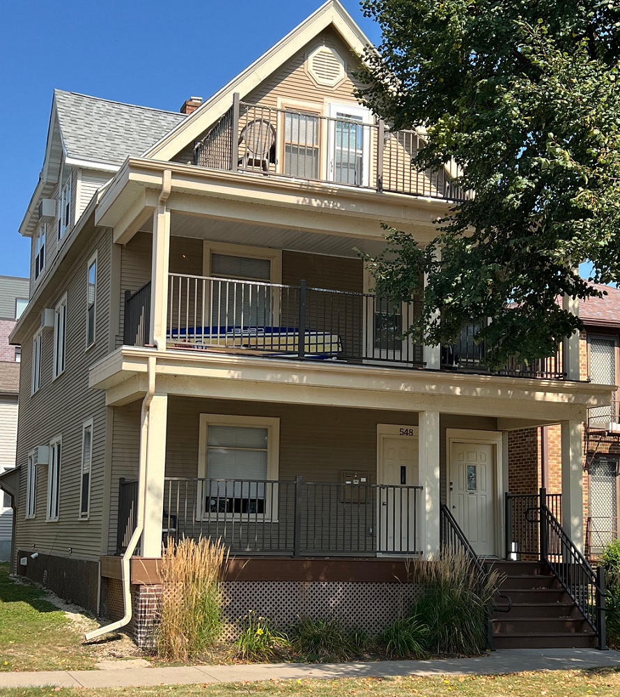 548 W. Wilson Street Apartment # 3