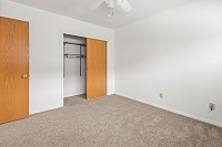 Monona Lakeview - 2 Bedroom - Surf & Sand