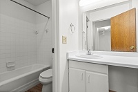 Monona Lakeview - 1 Bedroom - Imperial