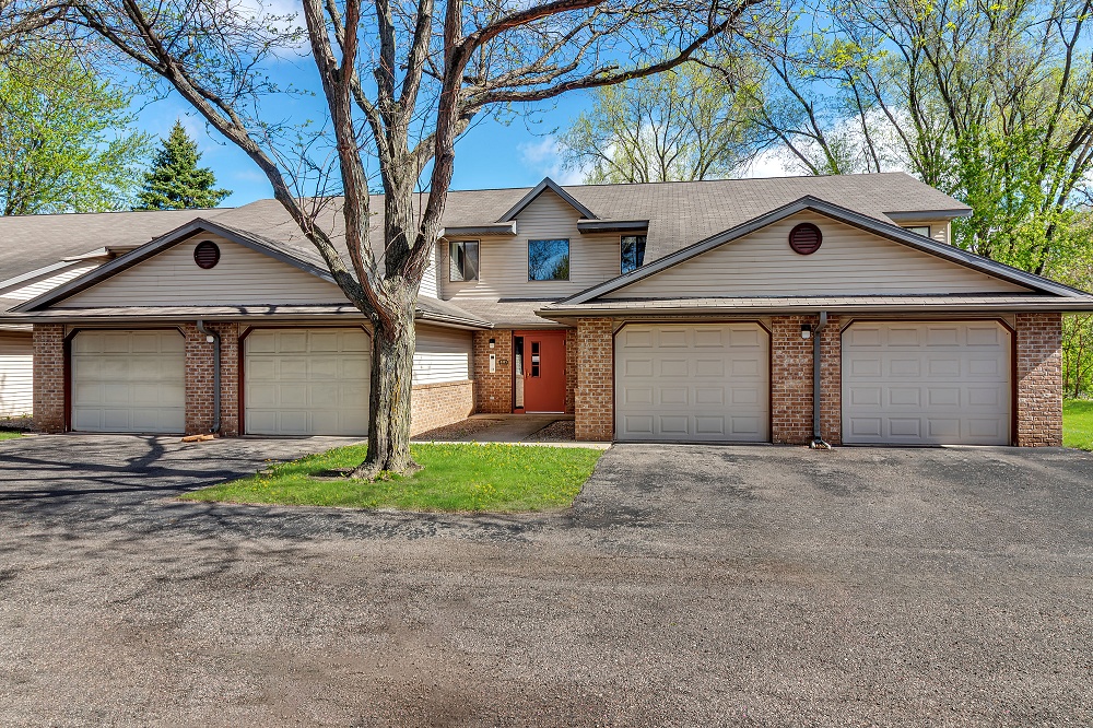 Off Street Parking & Private Garage