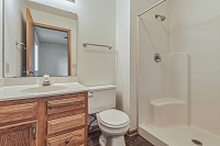 Seminole Valley - 2 BR Upper - Primary Bath