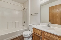 Seminole Valley - 2 BR Upper - Second Bath