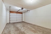 Seminole Valley - 2 BR Upper - Private Garage
