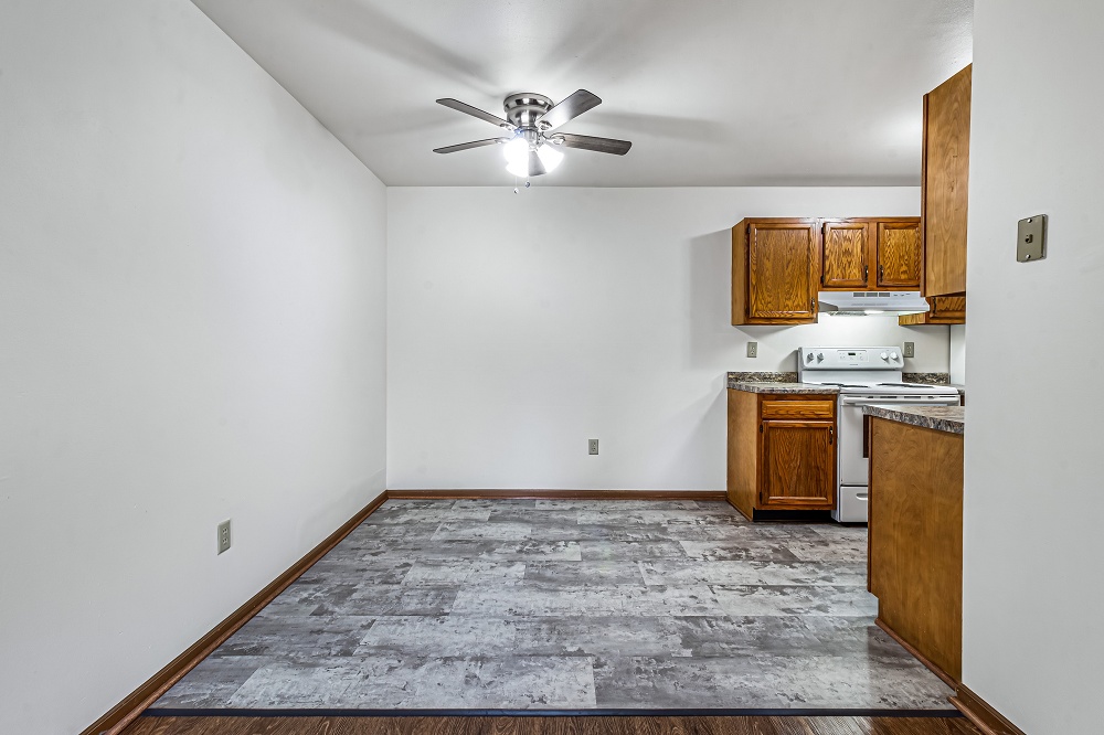 2 BR Lower - Dining