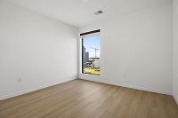 The Irwin - North Apartment