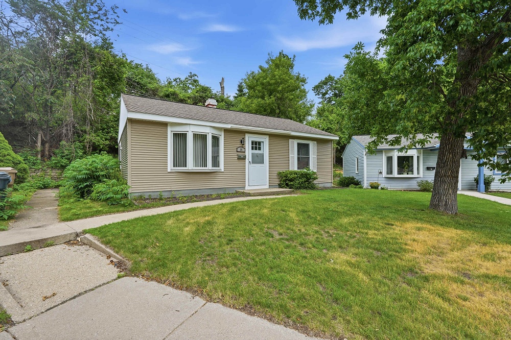 16 Craig Avenue Apartments
