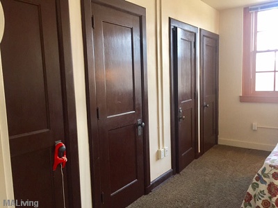 Historic 1 Bedroom has 4 closets!