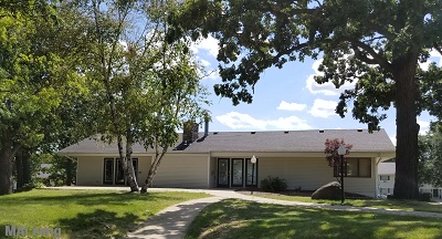 Clubhouse and Office