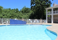 The Madison - Sparkling Pool with Sun Deck and Spa