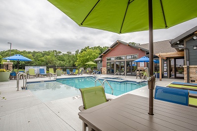 Hidden Creek Residences - Sparkling Swimming Pool