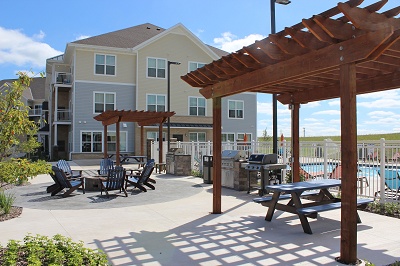 1 Glenn Place - Outdoor Fireplace and Grilling Station