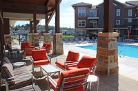 Timber Valley - Large Heated Swimming Pool with Sundeck 