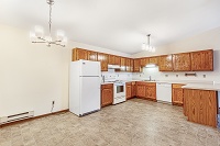 Hunters Ridge Apartments - 2 Bedroom + Sunroom