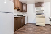 Trailsway Apartments - 1405-05 Kitchen