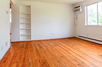 Trailsway Apartments - 1505-02 Living Room